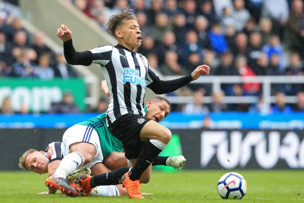 选择防守更 选择防守更