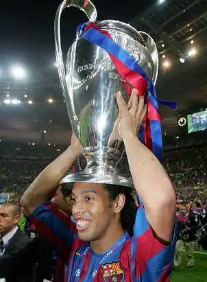 对俱乐部的 对俱乐部的