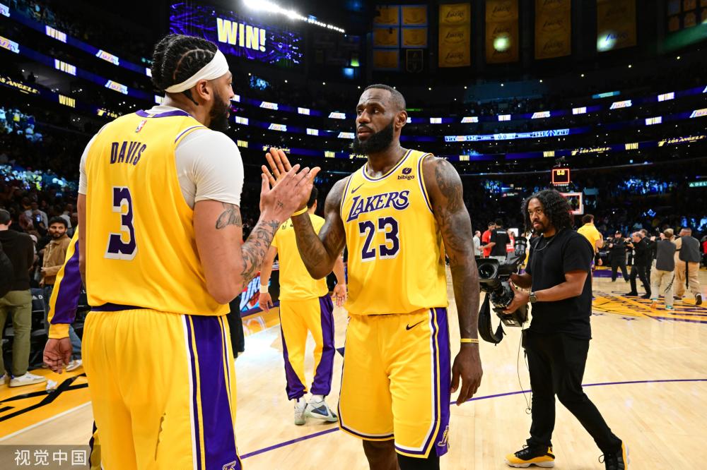 球场上的悬 球场上的悬